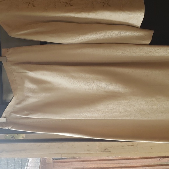 Adriana Papell silk beige Mother of the Bride 2 piece set - Picture 5 of 17